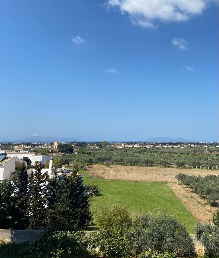 Sole, Mare E Trallalla Rilievo Exteriör bild